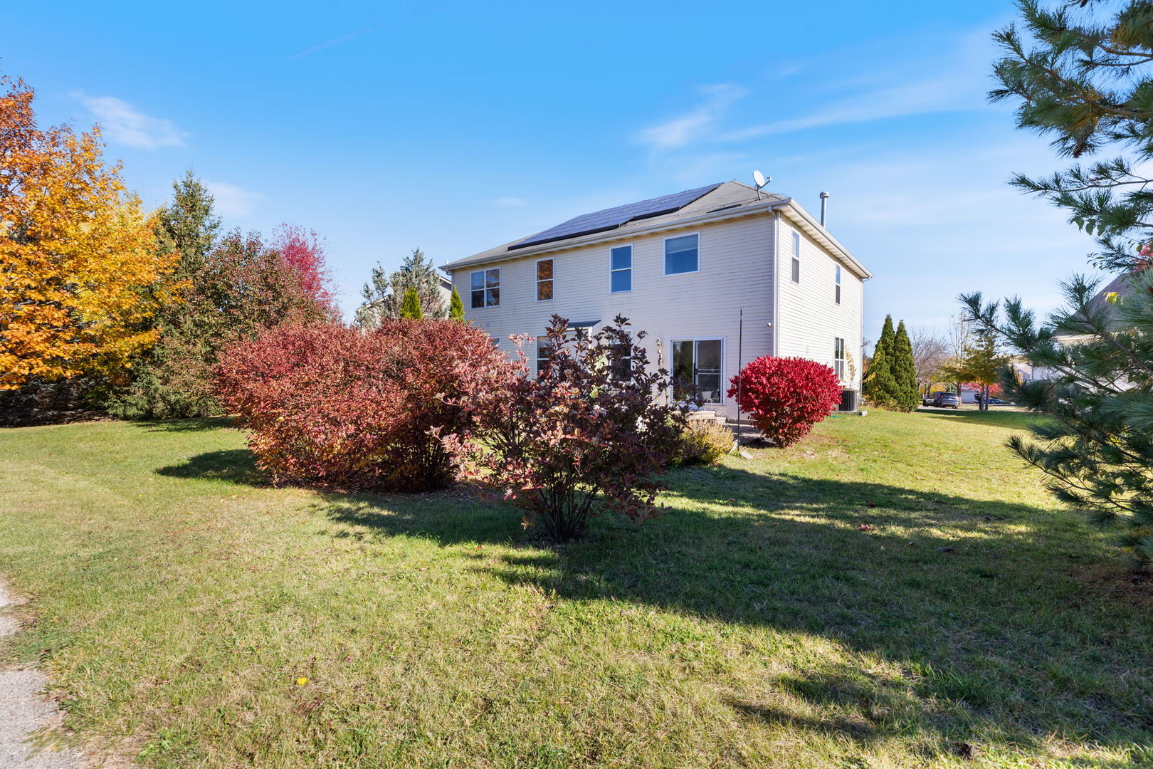 9 Lake Plumleigh Court, Algonquin, IL 60102