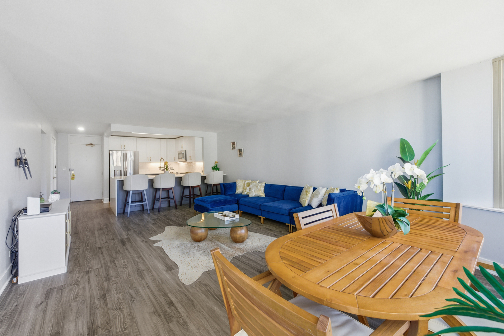 525 W HAWTHORNE Place #1104, Chicago, IL 60657