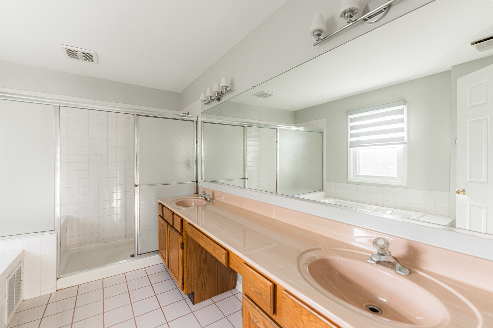 274 Biscayne Street, Bloomingdale, IL 60108