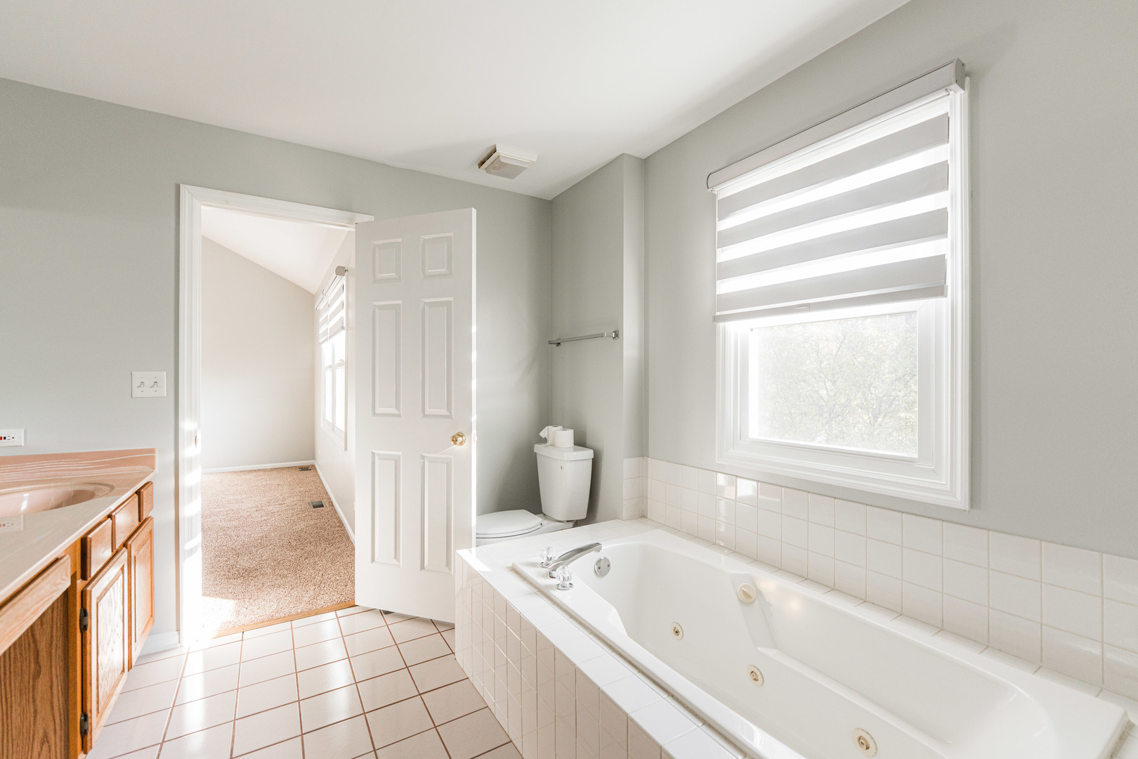 274 Biscayne Street, Bloomingdale, IL 60108