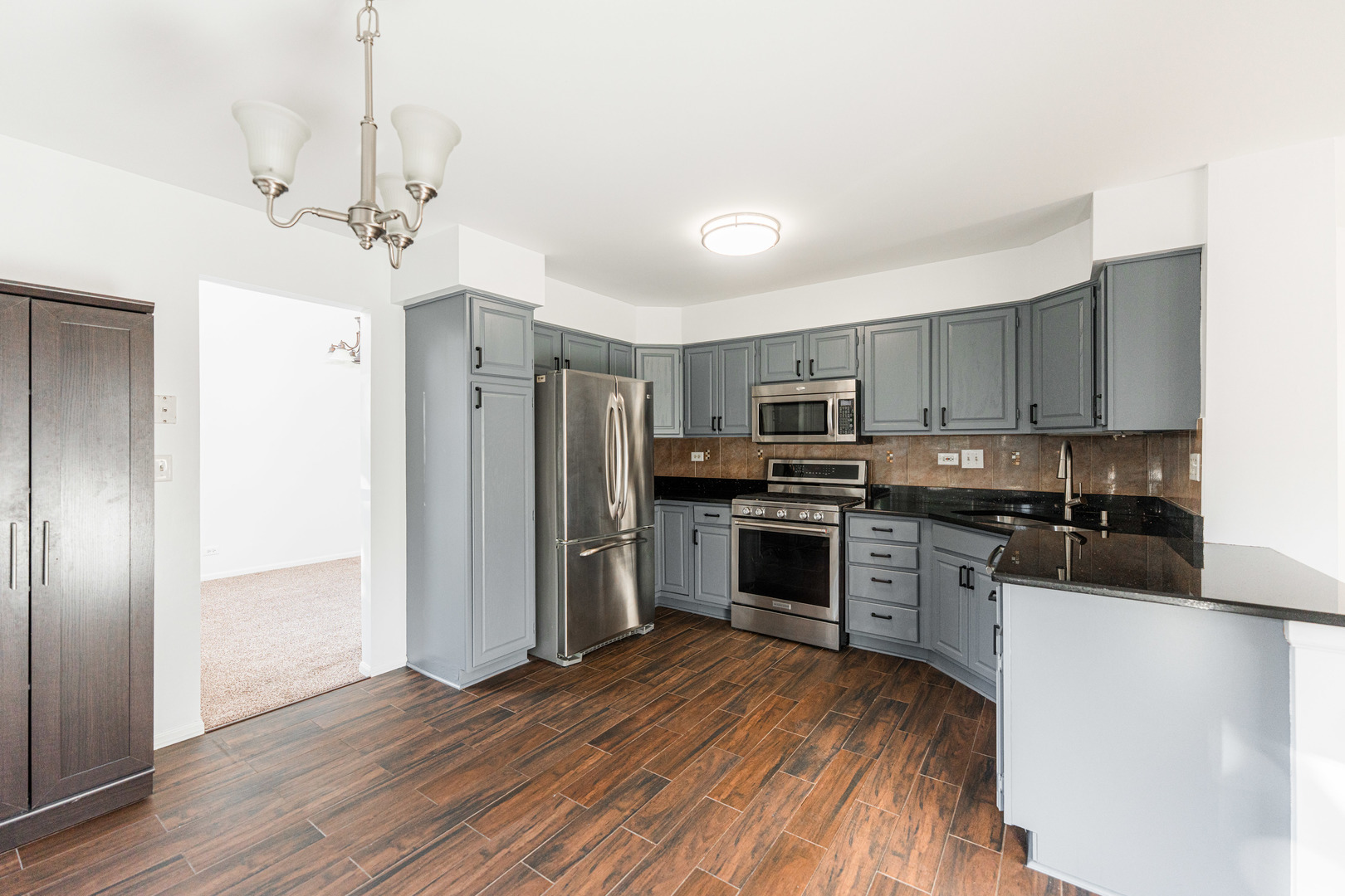 274 Biscayne Street, Bloomingdale, IL 60108