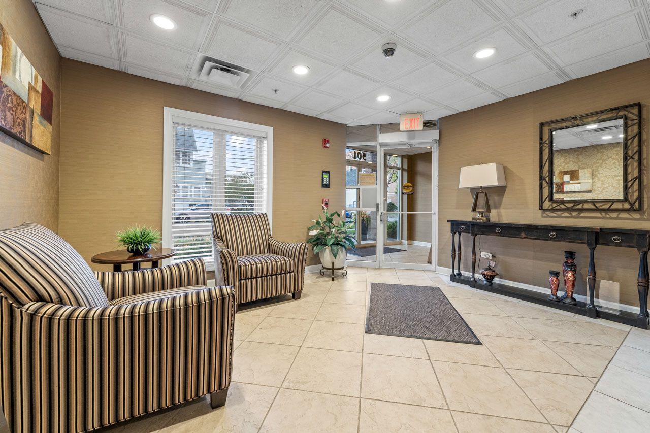 501 Alles Street #302a, Des Plaines, IL 60016