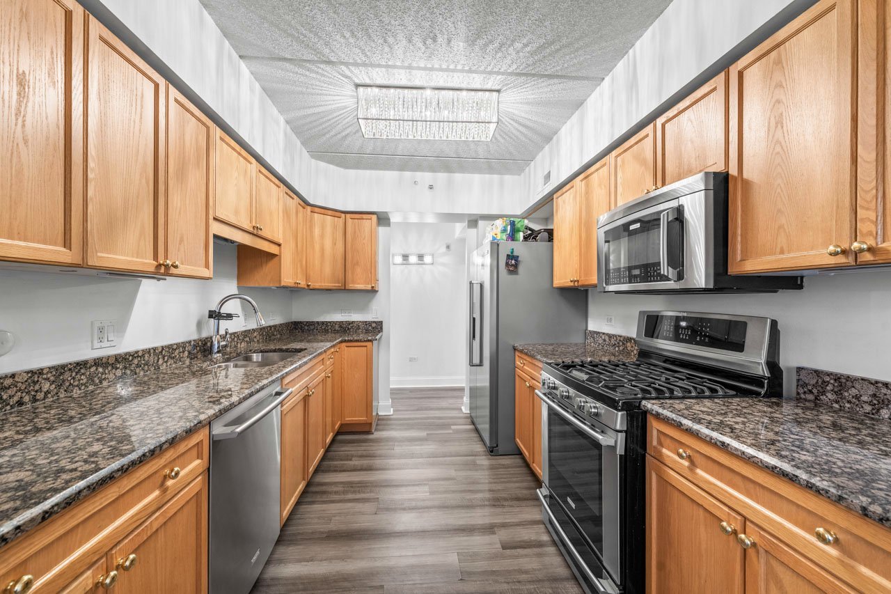 501 Alles Street #302a, Des Plaines, IL 60016