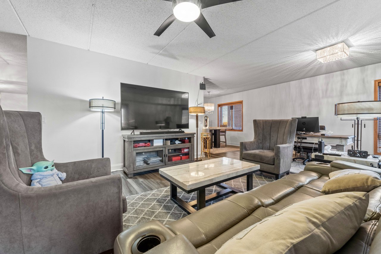 501 Alles Street #302a, Des Plaines, IL 60016