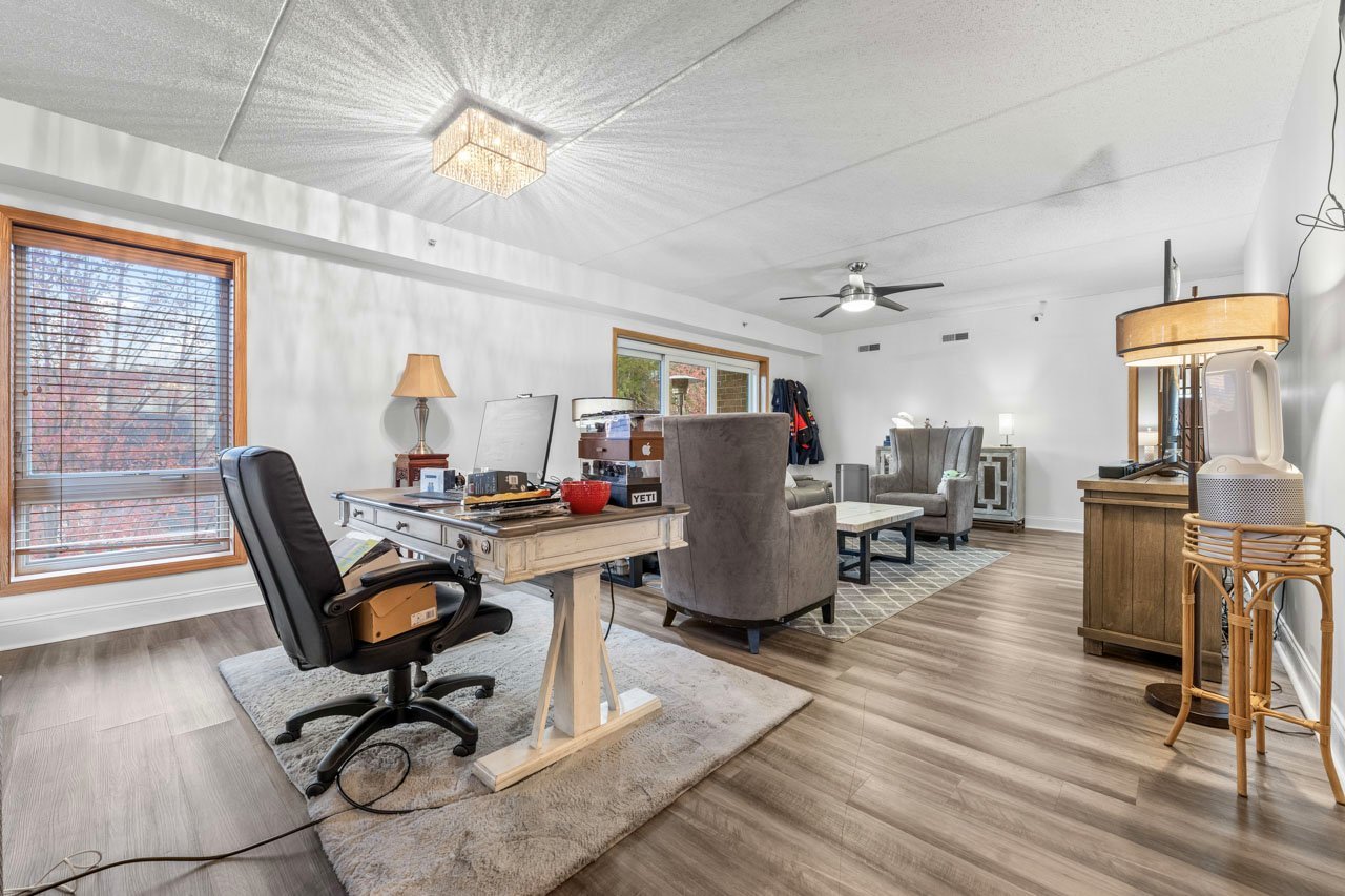 501 Alles Street #302a, Des Plaines, IL 60016