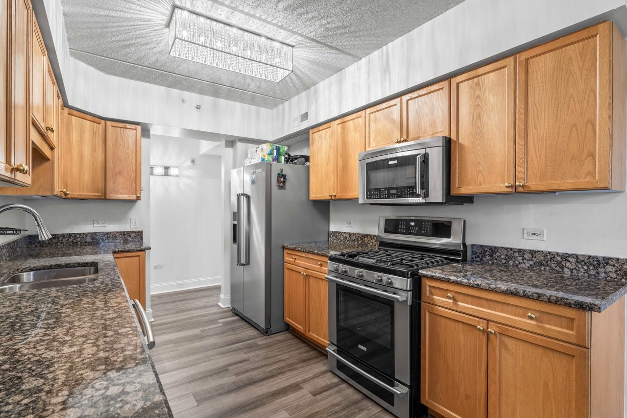 501 Alles Street #302a, Des Plaines, IL 60016