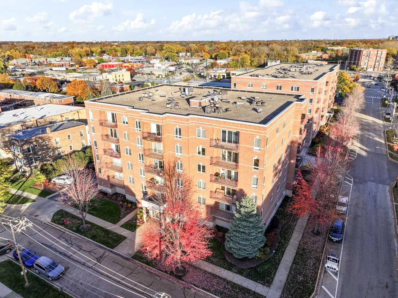 501 Alles Street #302a, Des Plaines, IL 60016