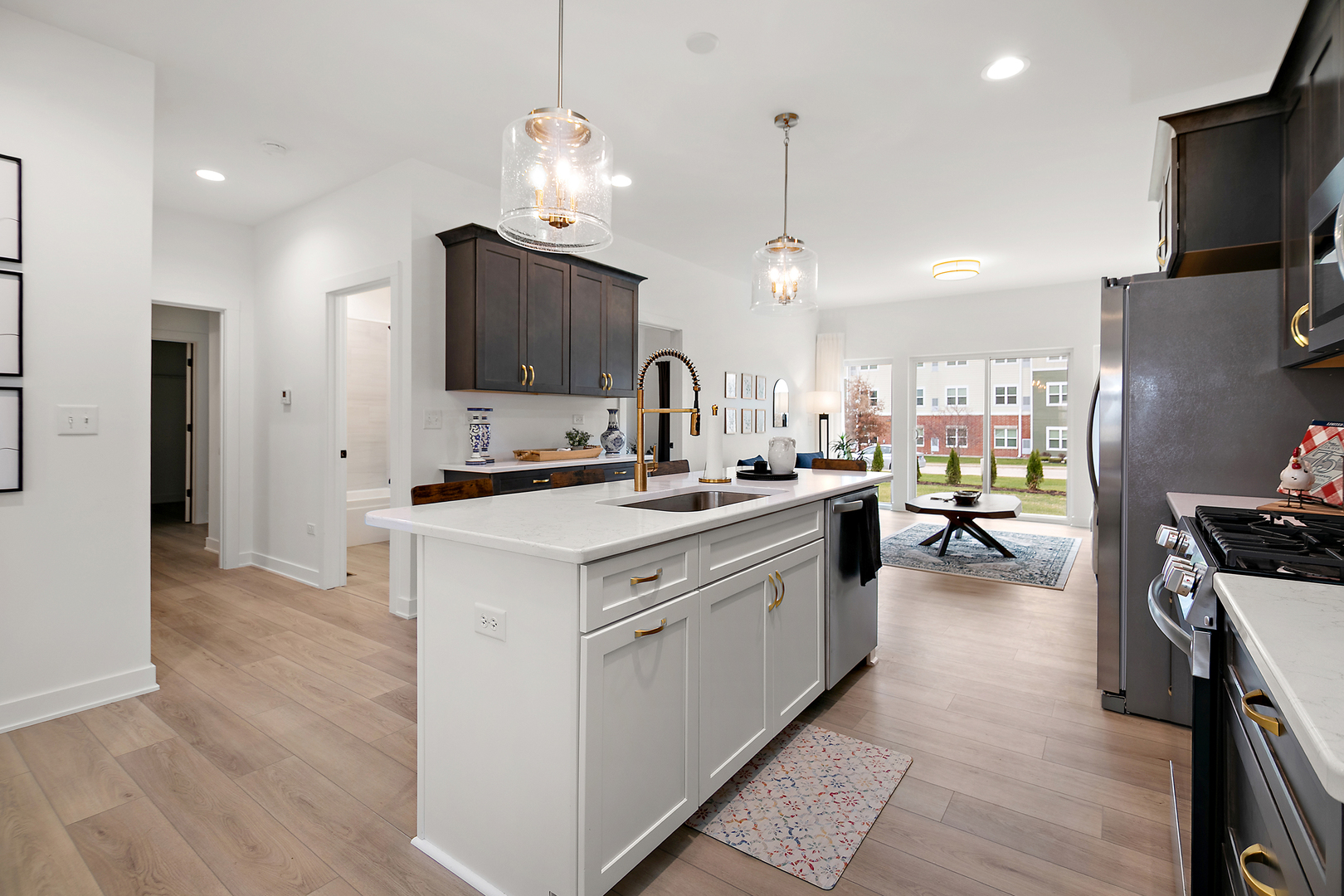 2037 isabella Lane, Minooka, IL 60447