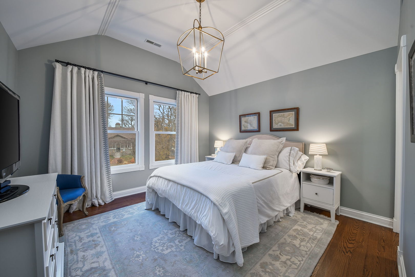 453 Anthony Street, Glen Ellyn, IL 60137