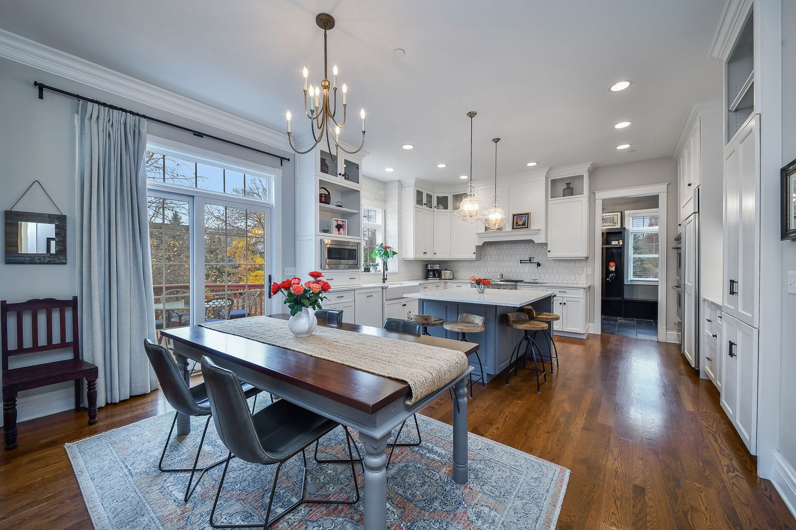 453 Anthony Street, Glen Ellyn, IL 60137