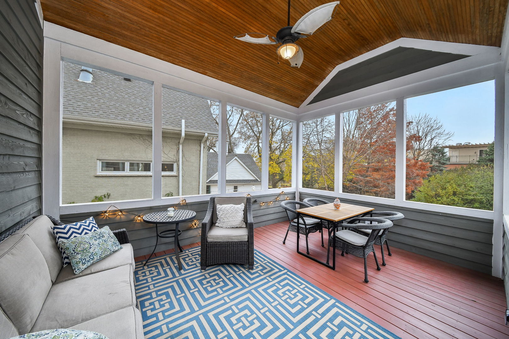 453 Anthony Street, Glen Ellyn, IL 60137