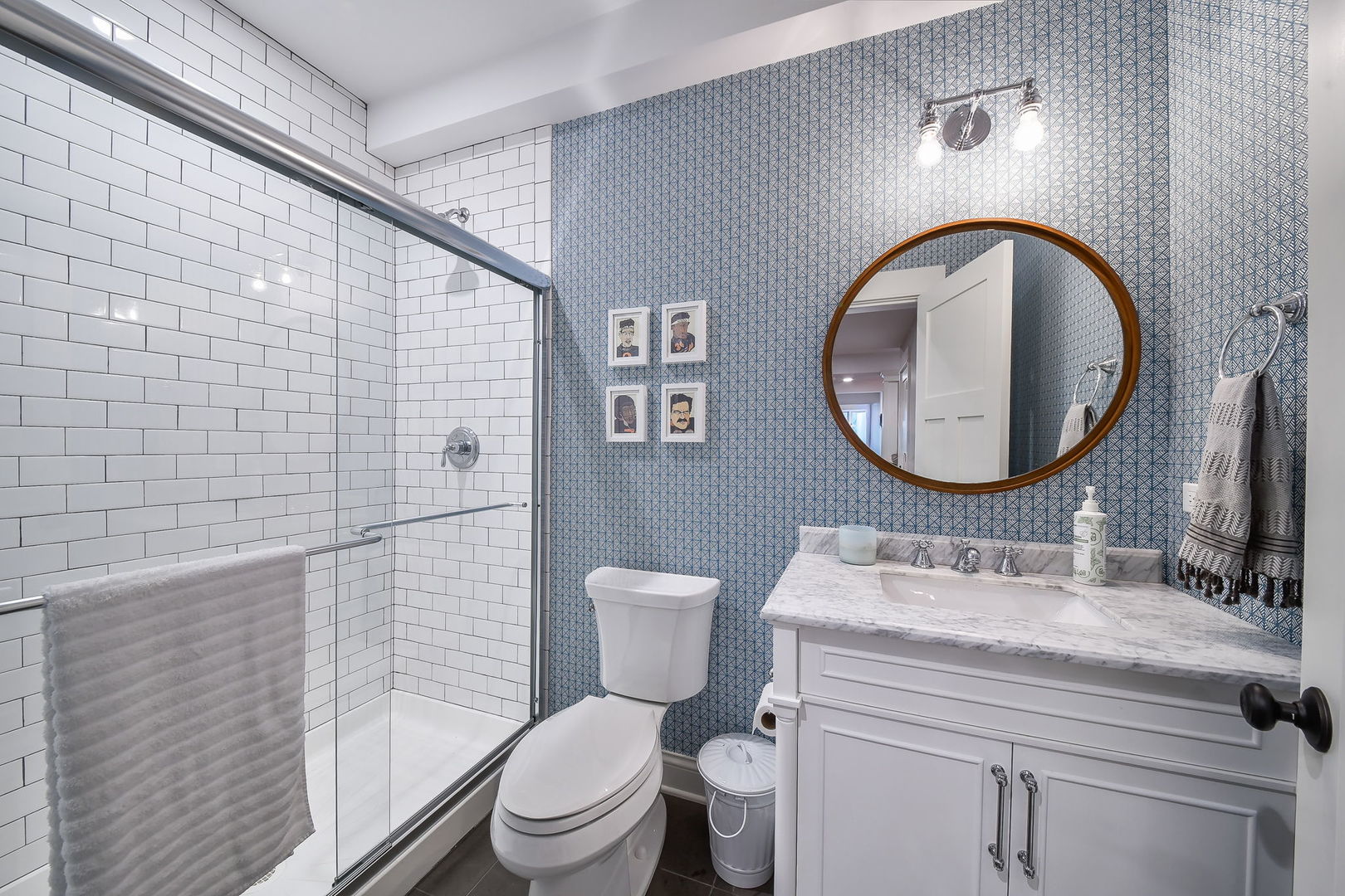 453 Anthony Street, Glen Ellyn, IL 60137