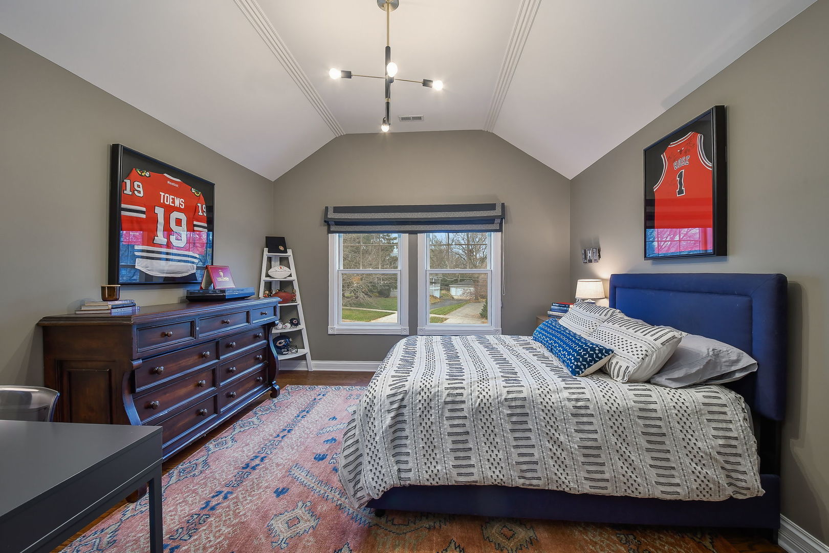 453 Anthony Street, Glen Ellyn, IL 60137