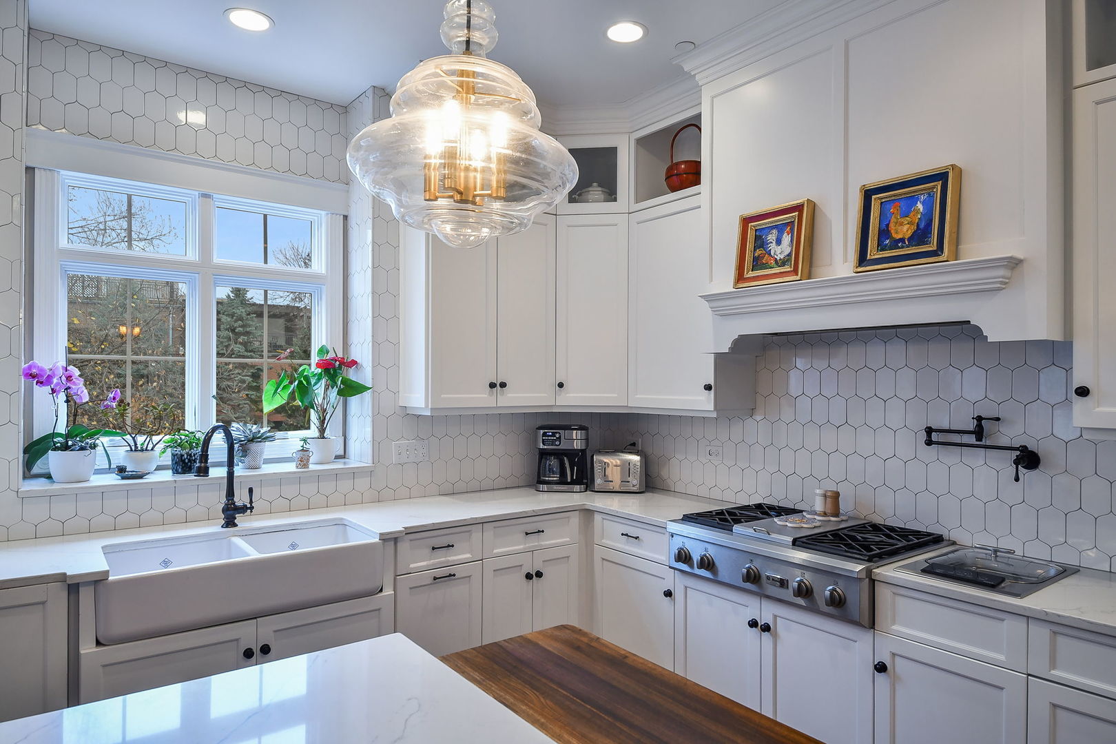 453 Anthony Street, Glen Ellyn, IL 60137