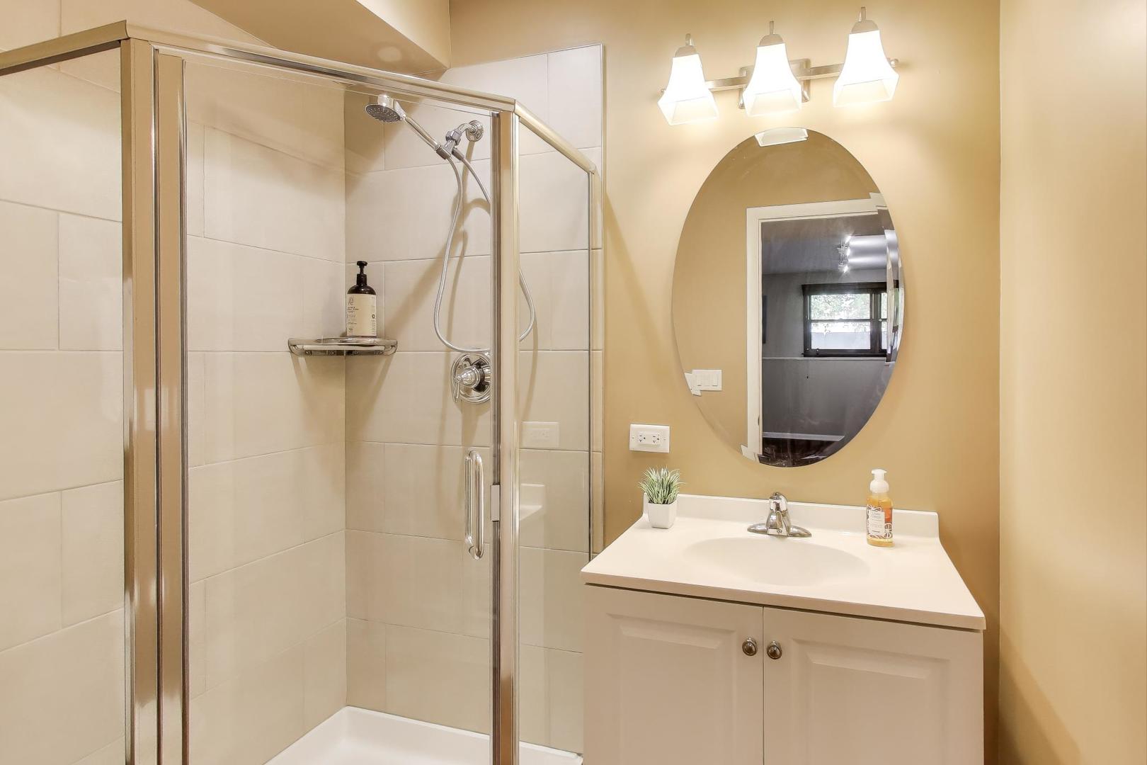 314 Anthony Road, Buffalo Grove, IL 60089