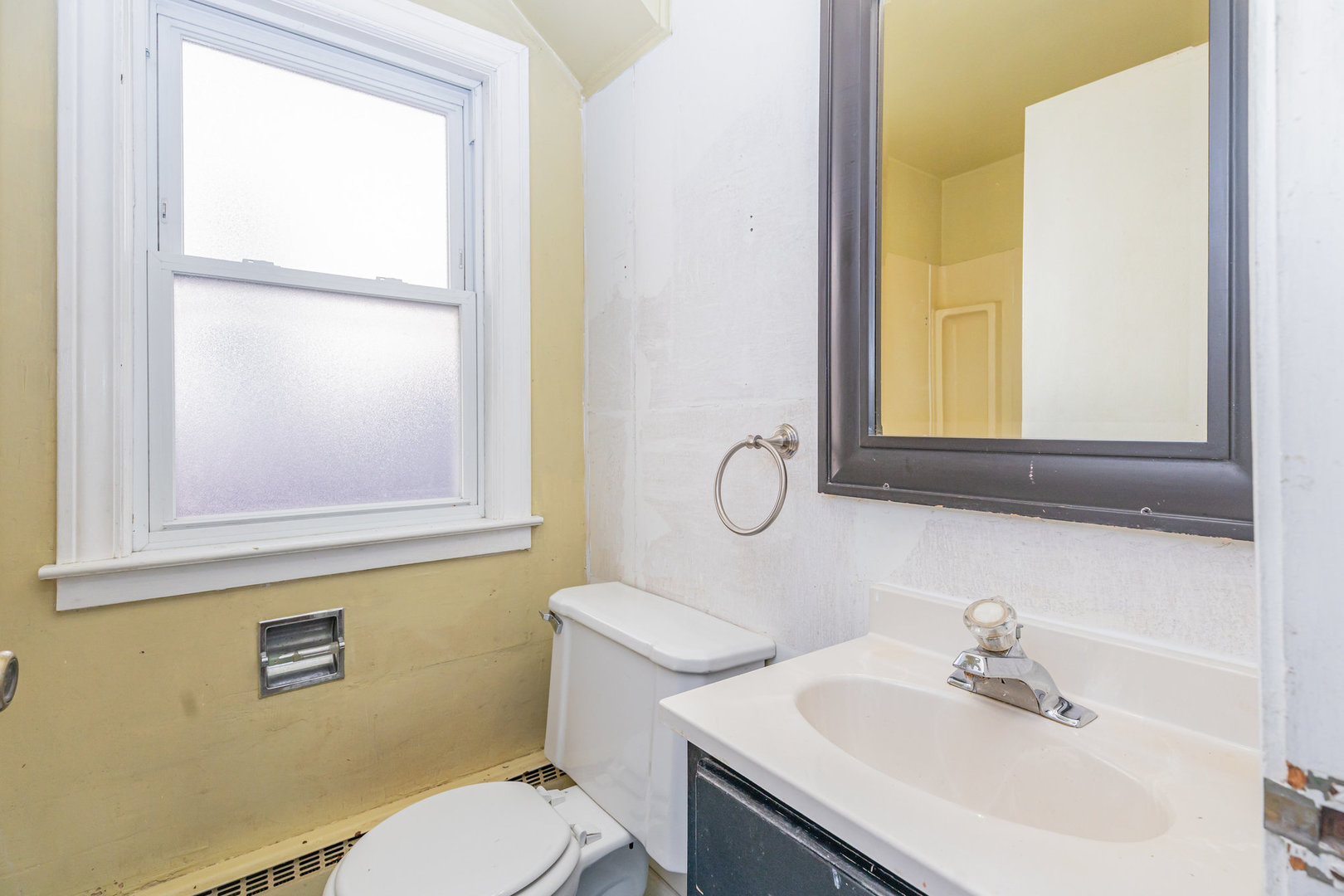 3541 N Rutherford Avenue, Chicago, IL 60634