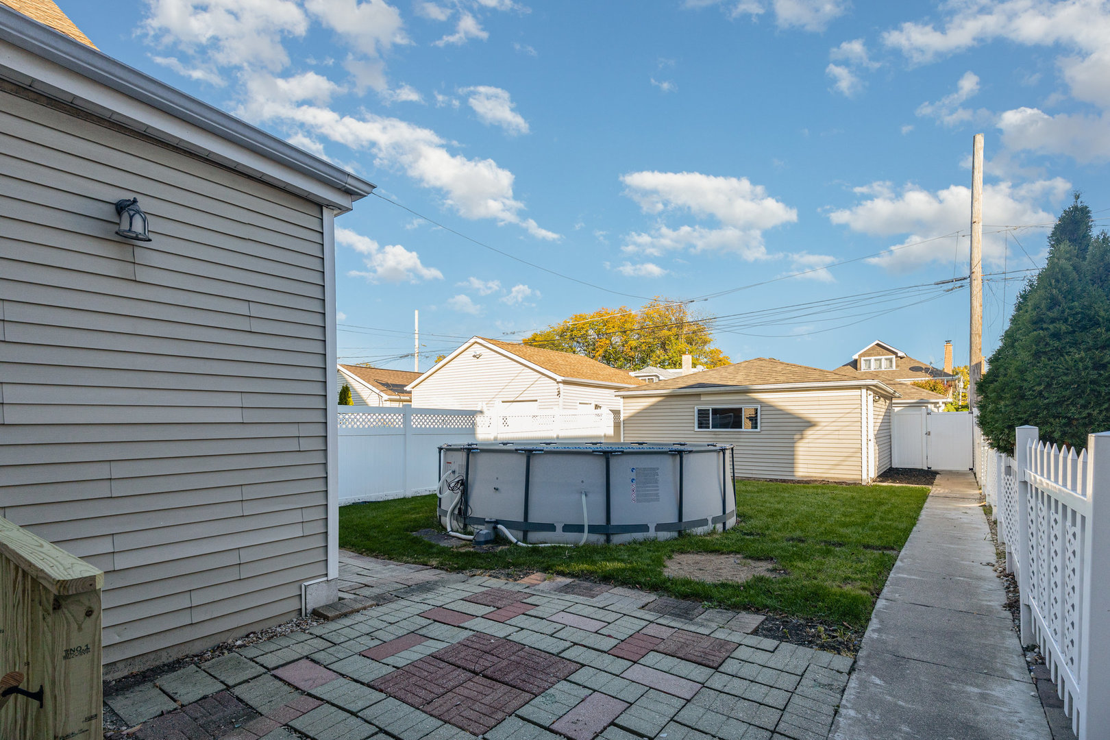 3541 N Rutherford Avenue, Chicago, IL 60634