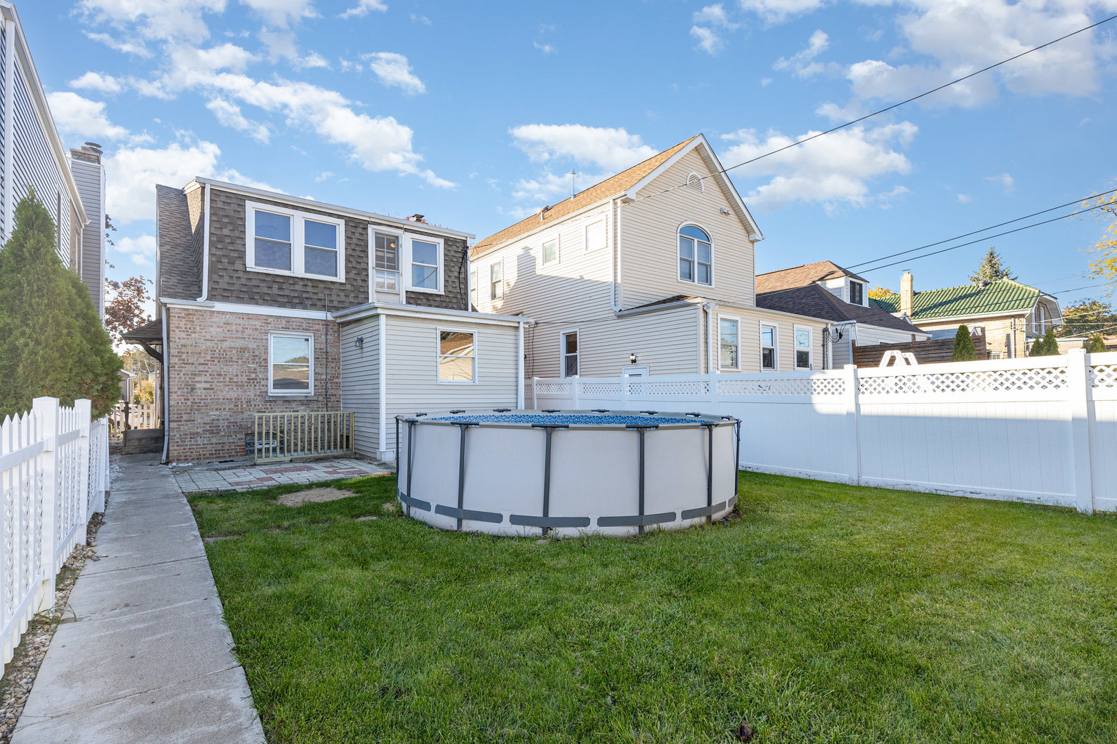 3541 N Rutherford Avenue, Chicago, IL 60634