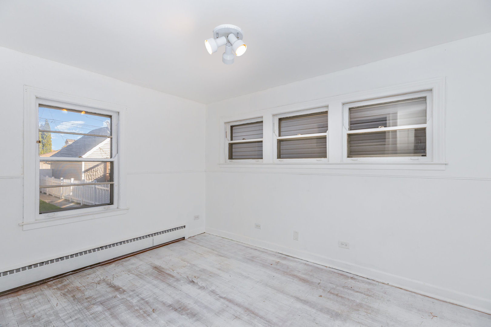 3541 N Rutherford Avenue, Chicago, IL 60634