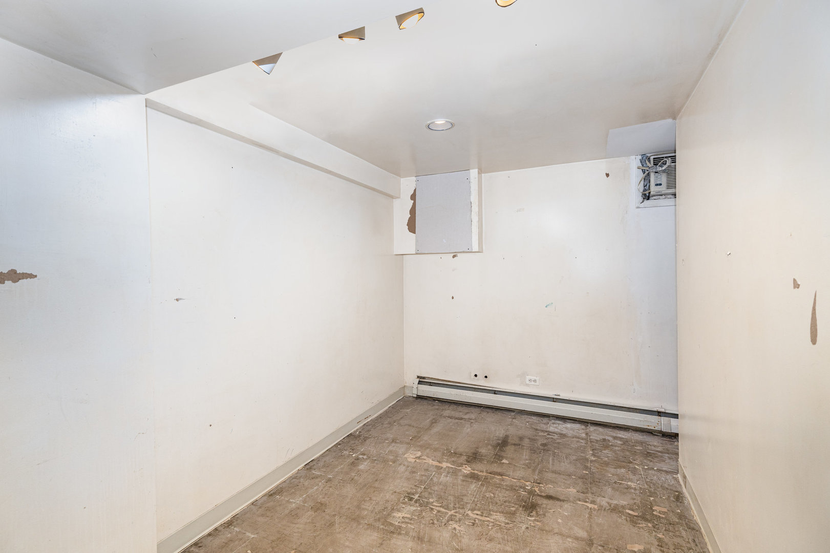 3541 N Rutherford Avenue, Chicago, IL 60634