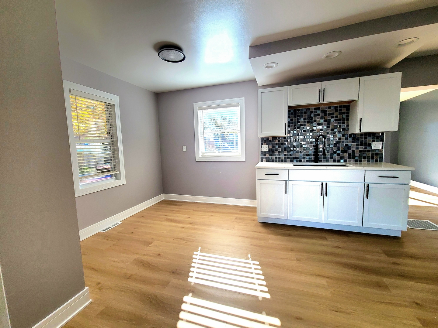 3801 W 63rd Place, Chicago, IL 60629