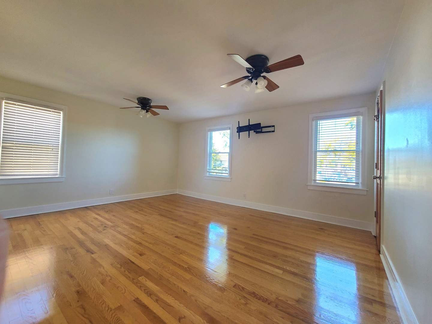 3801 W 63rd Place, Chicago, IL 60629