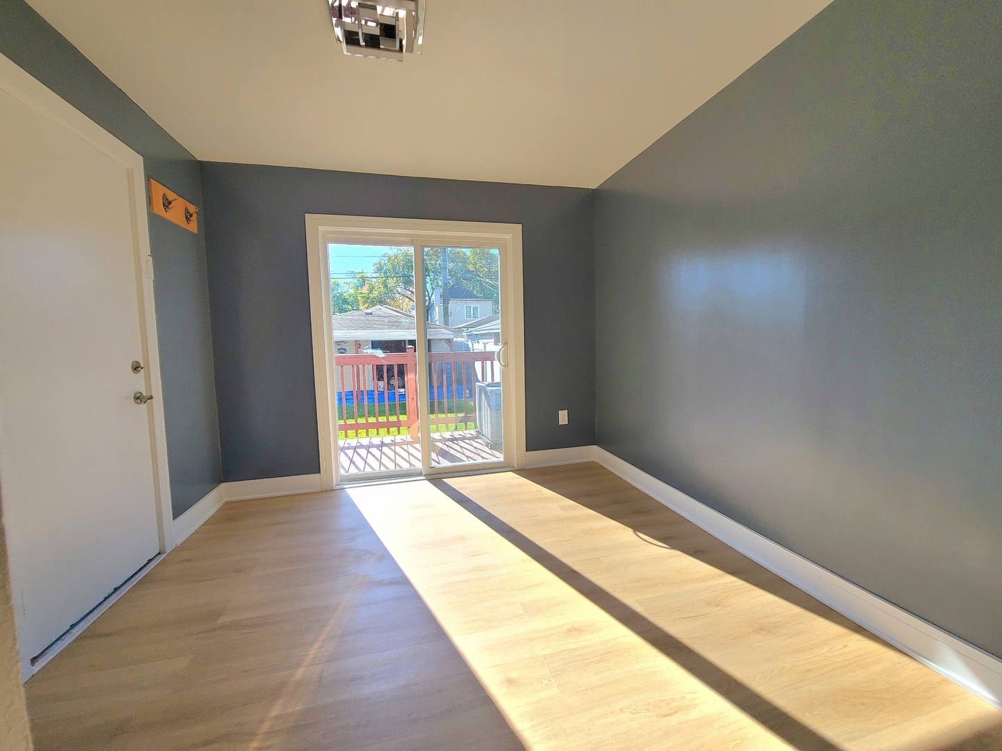 3801 W 63rd Place, Chicago, IL 60629