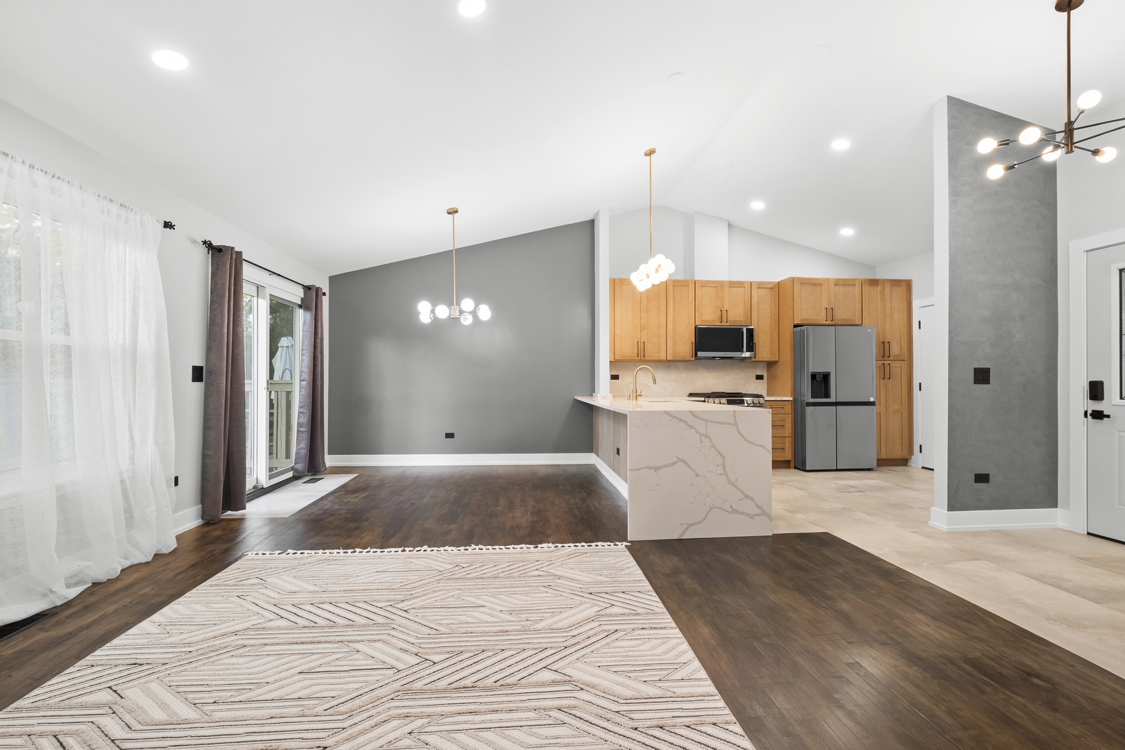 531 Lasalle Lane, Buffalo Grove, IL 60089