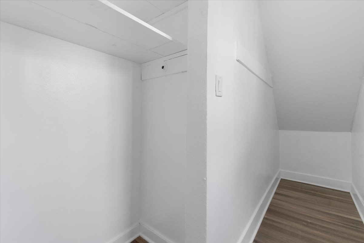 2409 Gilboa Avenue, Zion, IL 60099