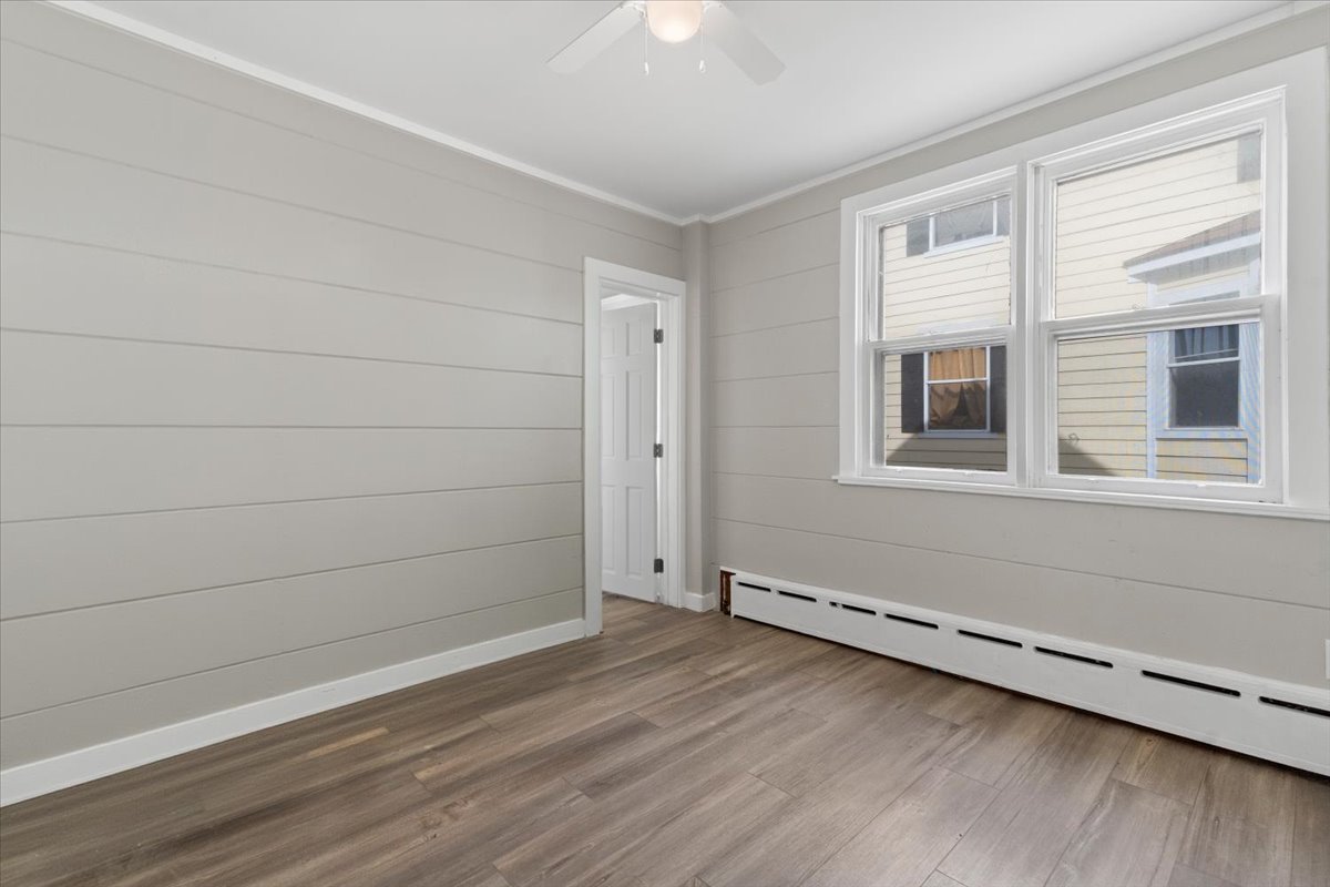 2409 Gilboa Avenue, Zion, IL 60099