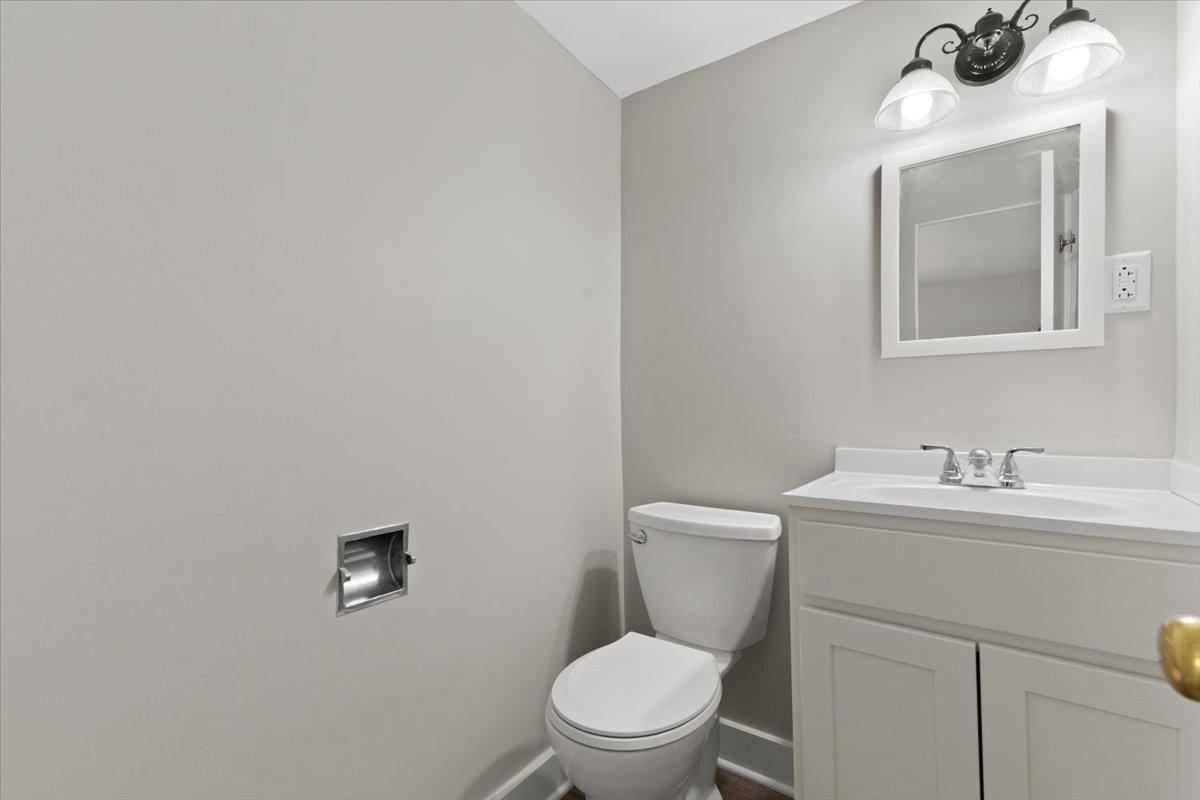 2409 Gilboa Avenue, Zion, IL 60099