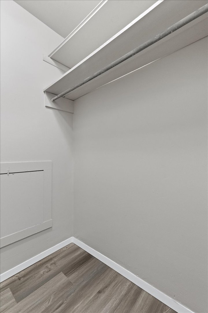 2409 Gilboa Avenue, Zion, IL 60099