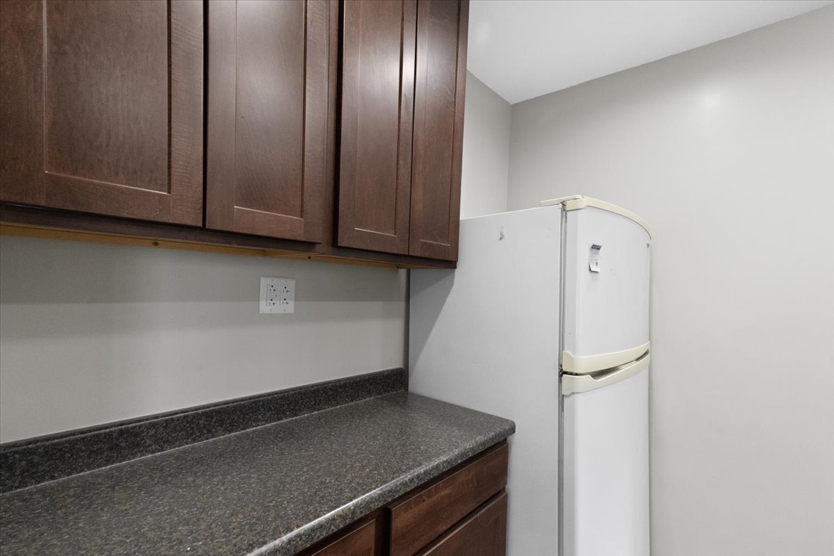 2409 Gilboa Avenue, Zion, IL 60099