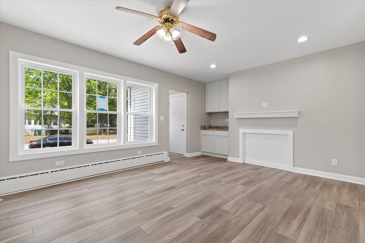 2409 Gilboa Avenue, Zion, IL 60099