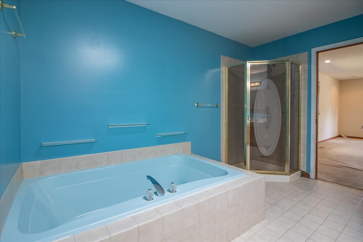 105 S Canyon Drive, Bolingbrook, IL 60490