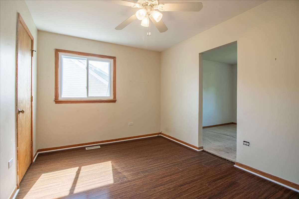 105 S Canyon Drive, Bolingbrook, IL 60490