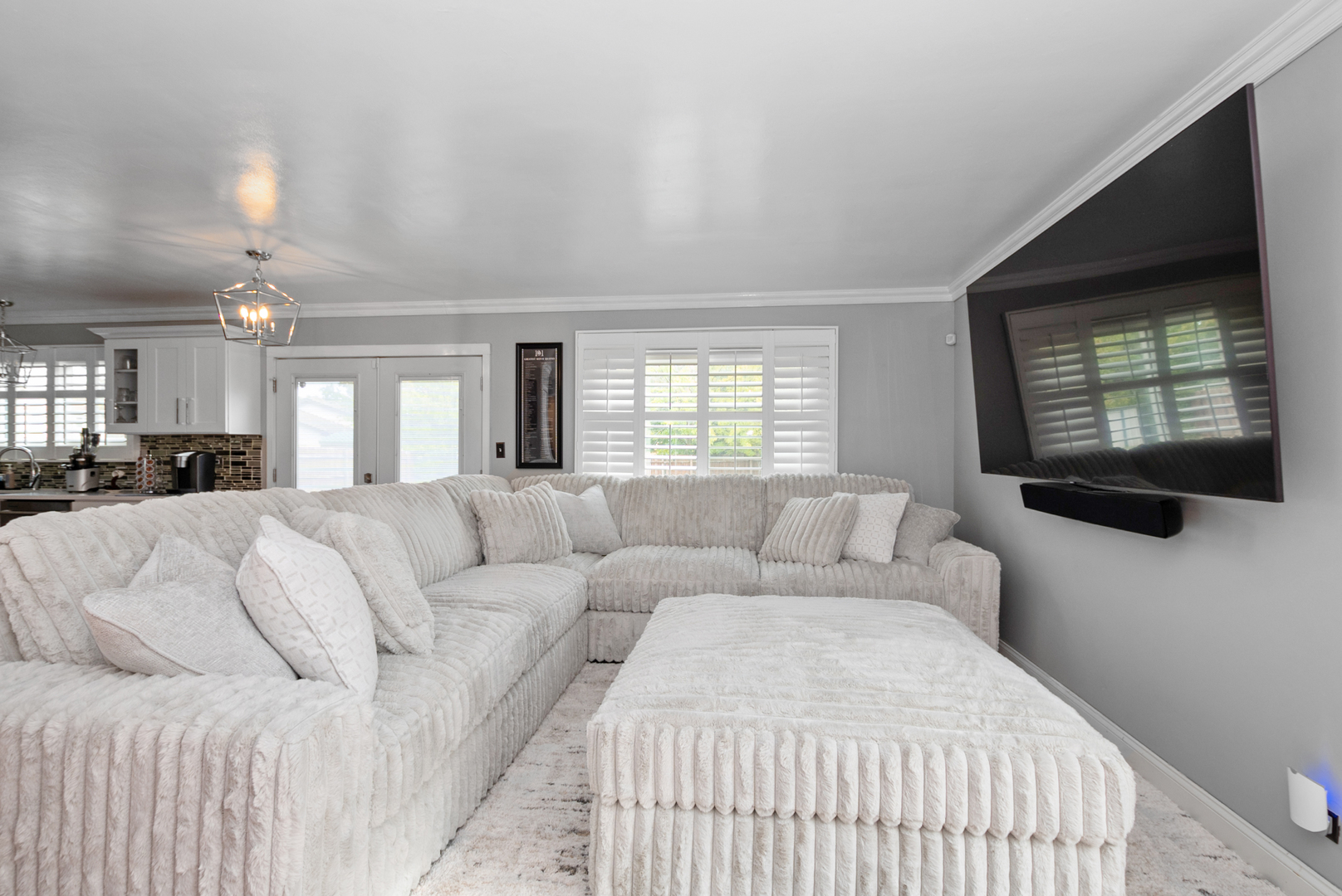 13 Oakview Road, Matteson, IL 60443