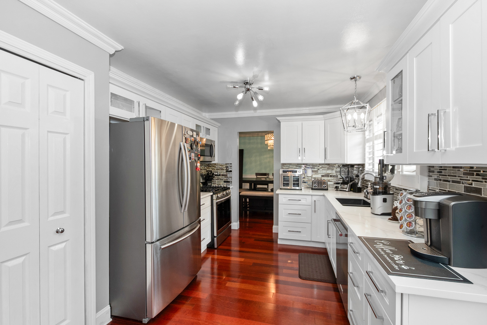 13 Oakview Road, Matteson, IL 60443