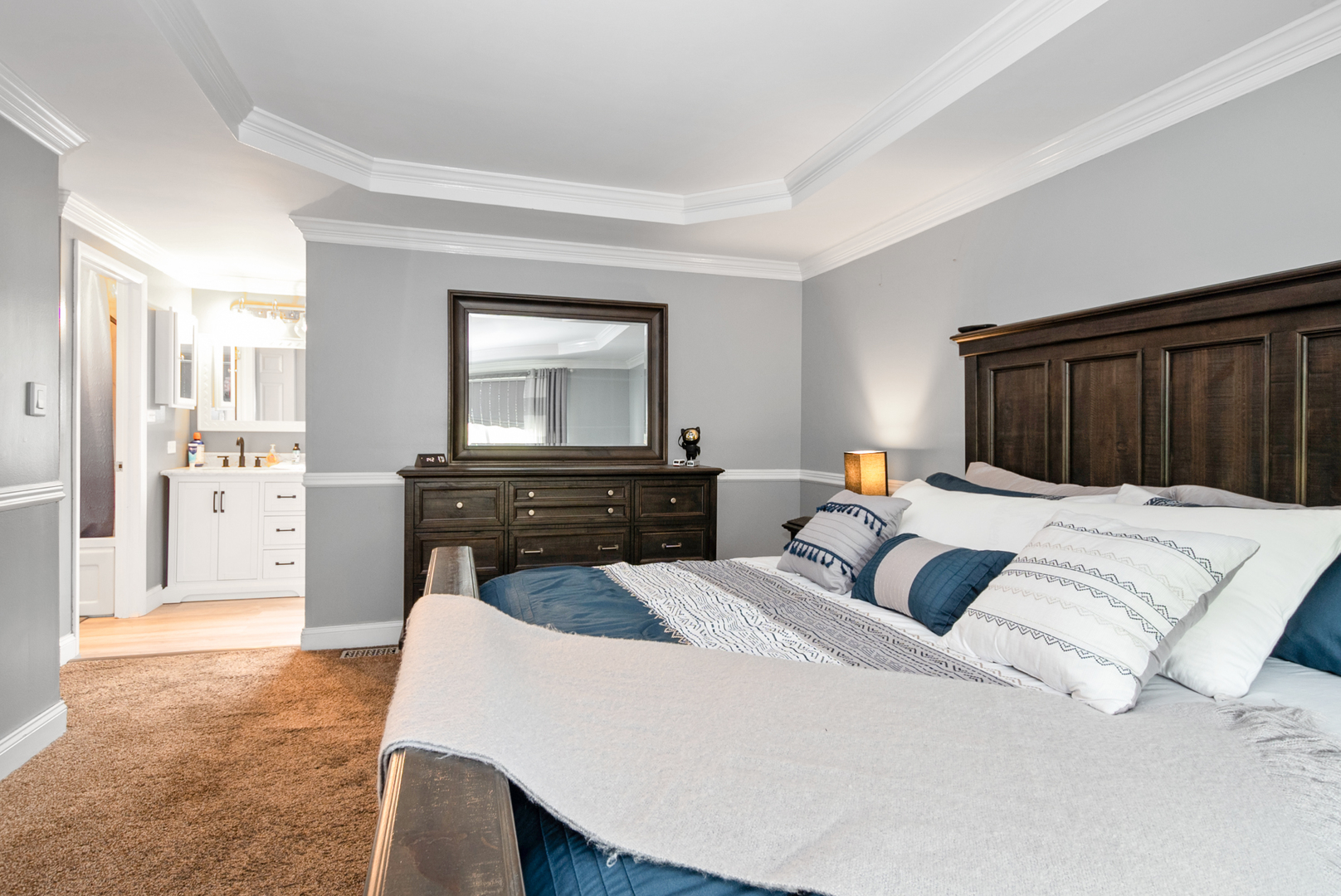 13 Oakview Road, Matteson, IL 60443