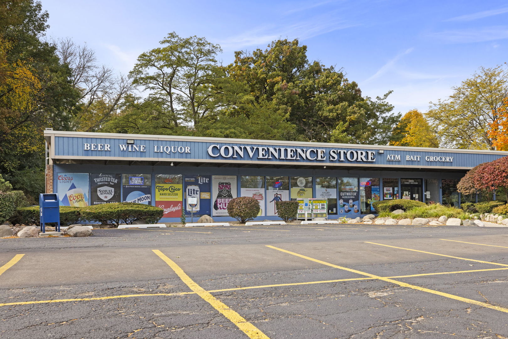 6008 LAKE Drive #1A, Lisle, IL 60532