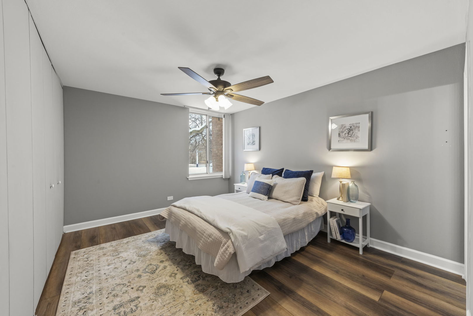 6008 LAKE Drive #1A, Lisle, IL 60532