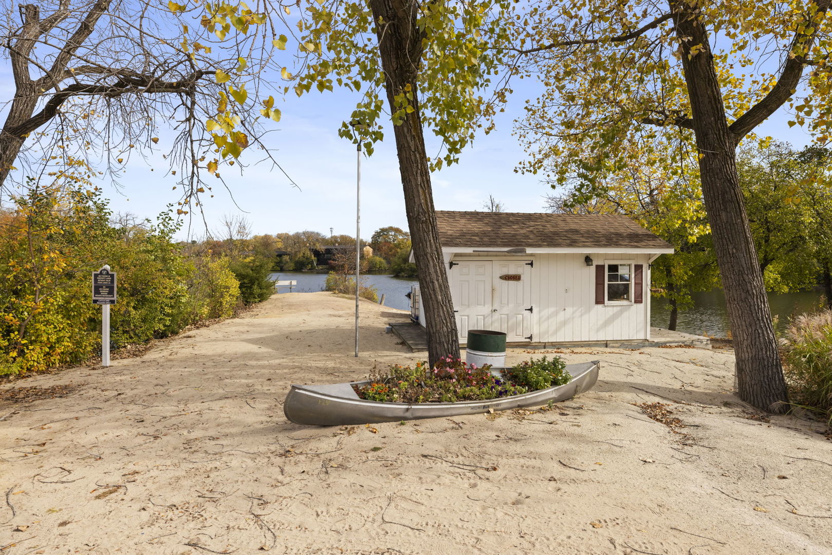 6008 LAKE Drive #1A, Lisle, IL 60532