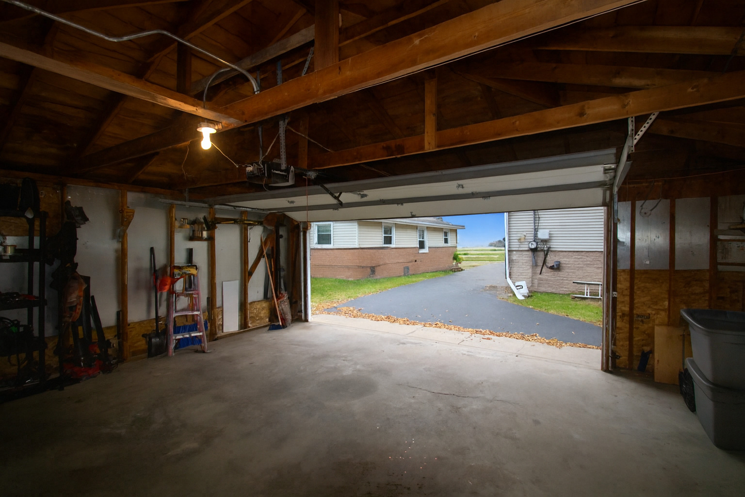 16637 Paulina Street, Markham, IL 60428