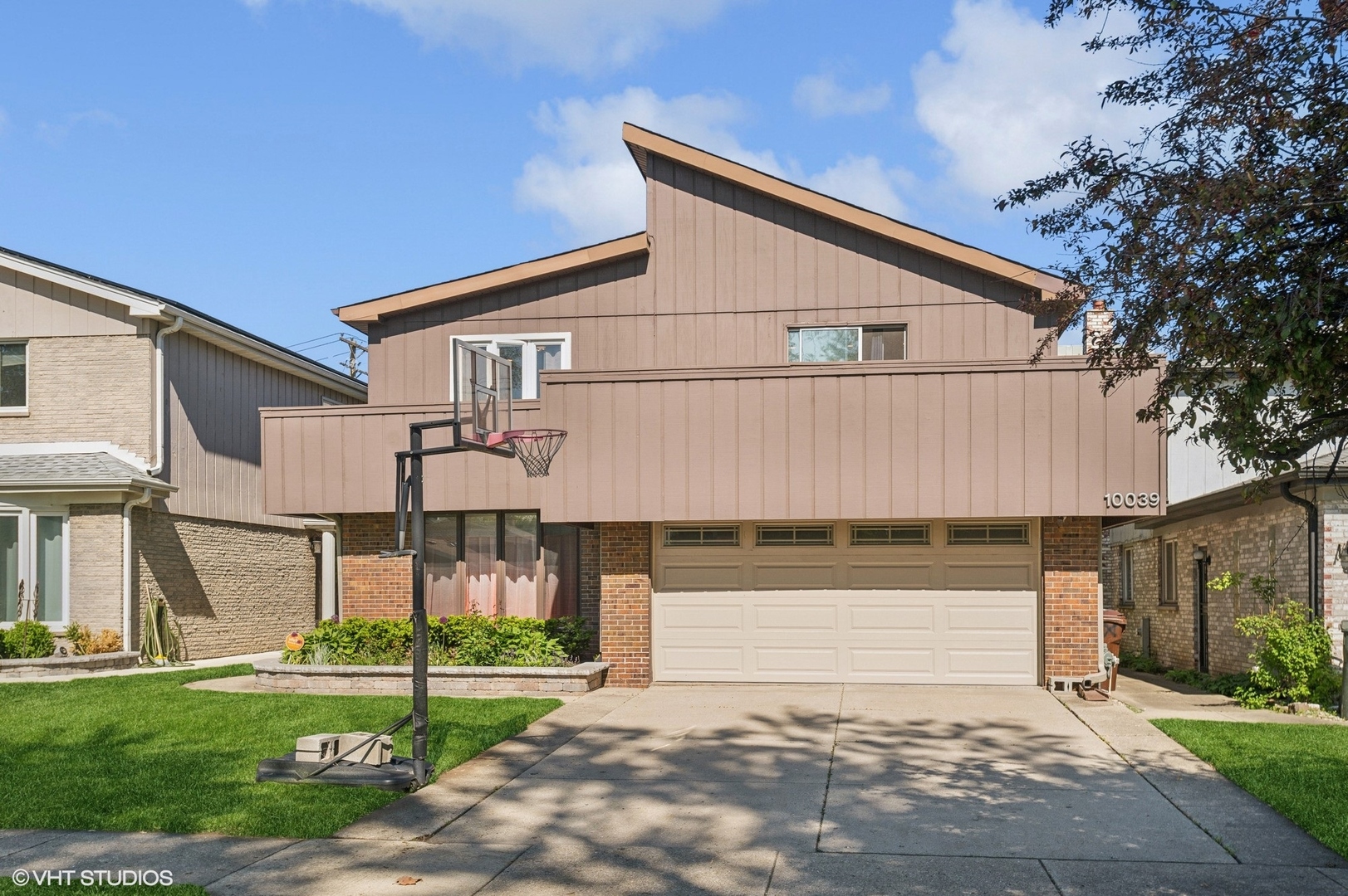 10039 LaCrosse Avenue, Skokie, IL 60077