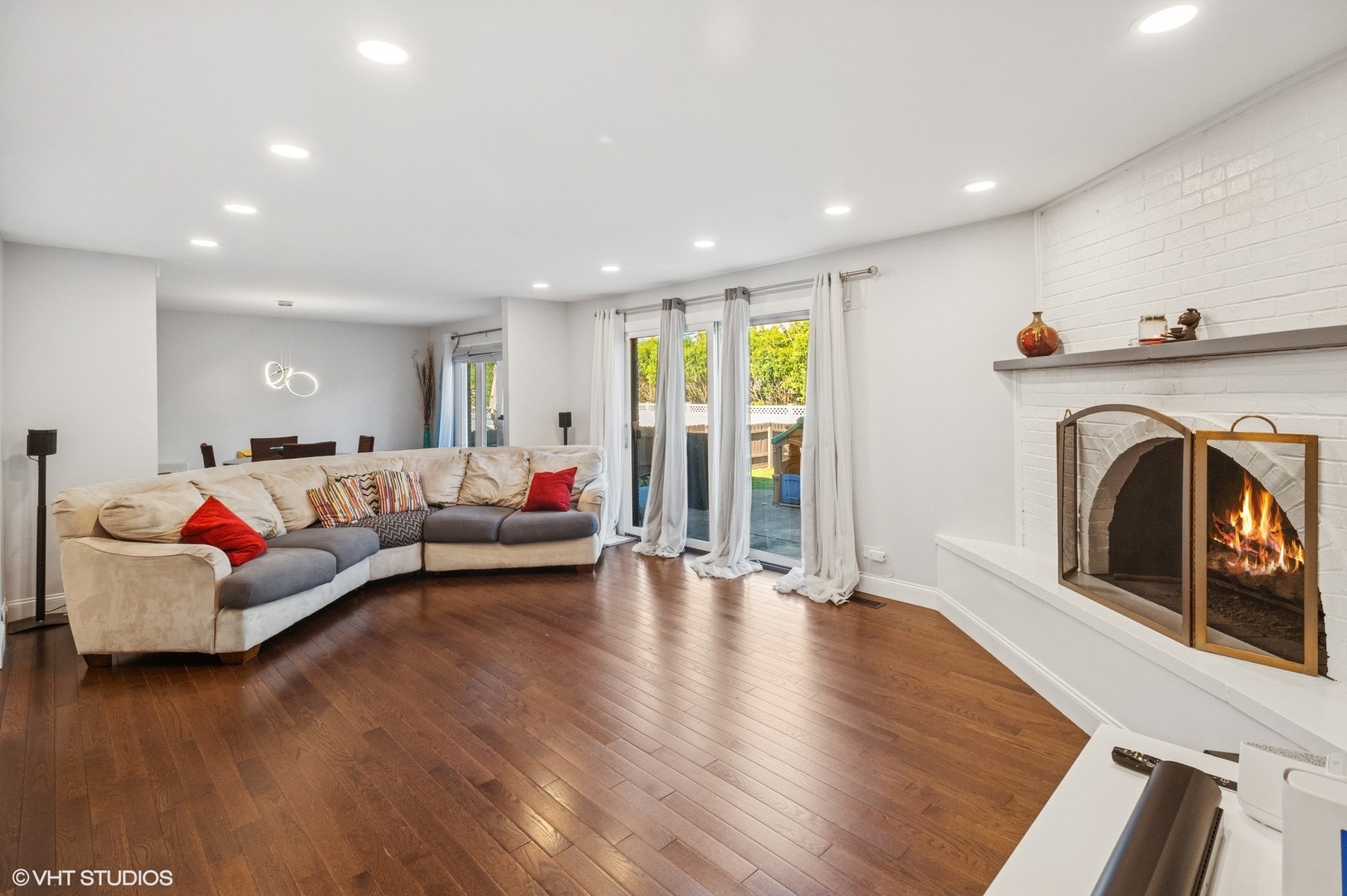 10039 LaCrosse Avenue, Skokie, IL 60077