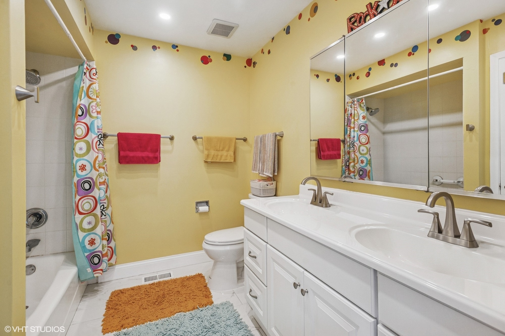 10039 LaCrosse Avenue, Skokie, IL 60077