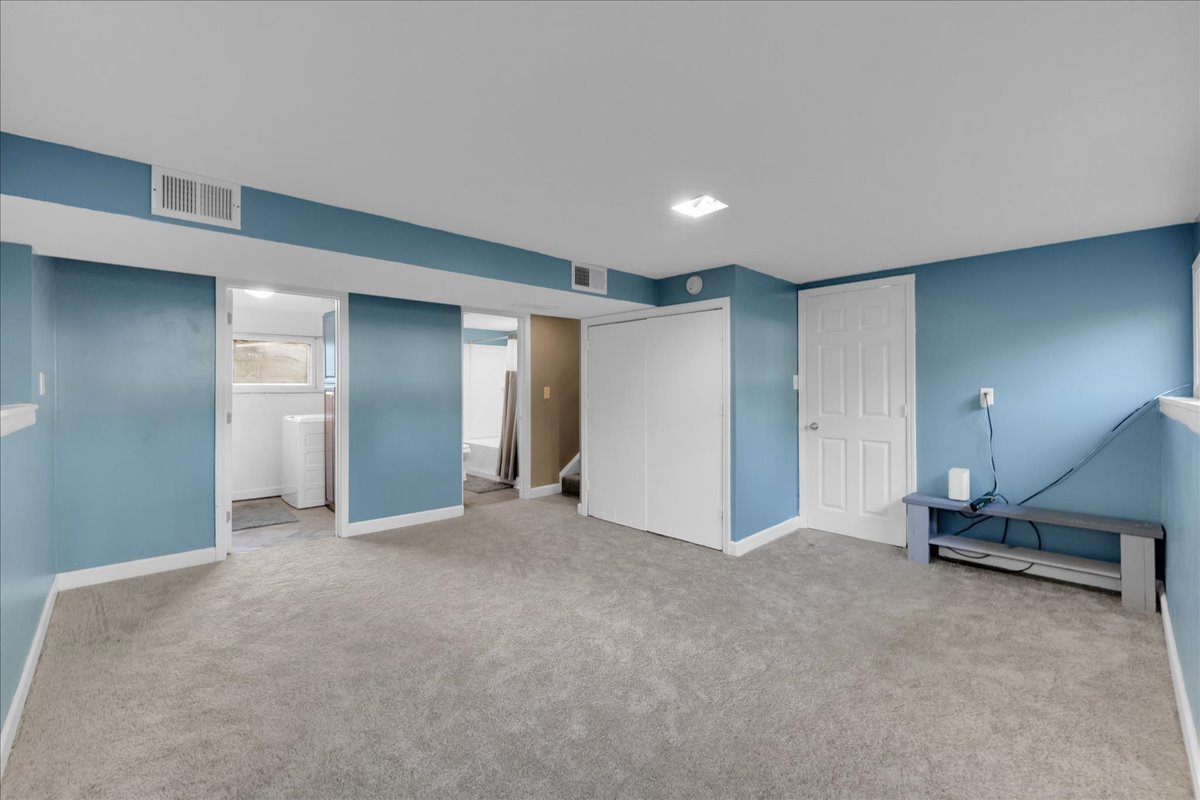 43 Hampton Road, Montgomery, IL 60538