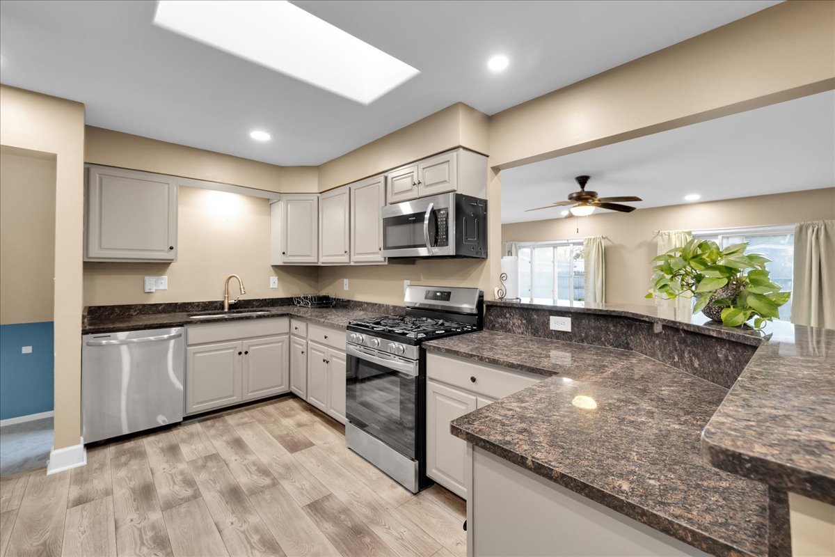 43 Hampton Road, Montgomery, IL 60538