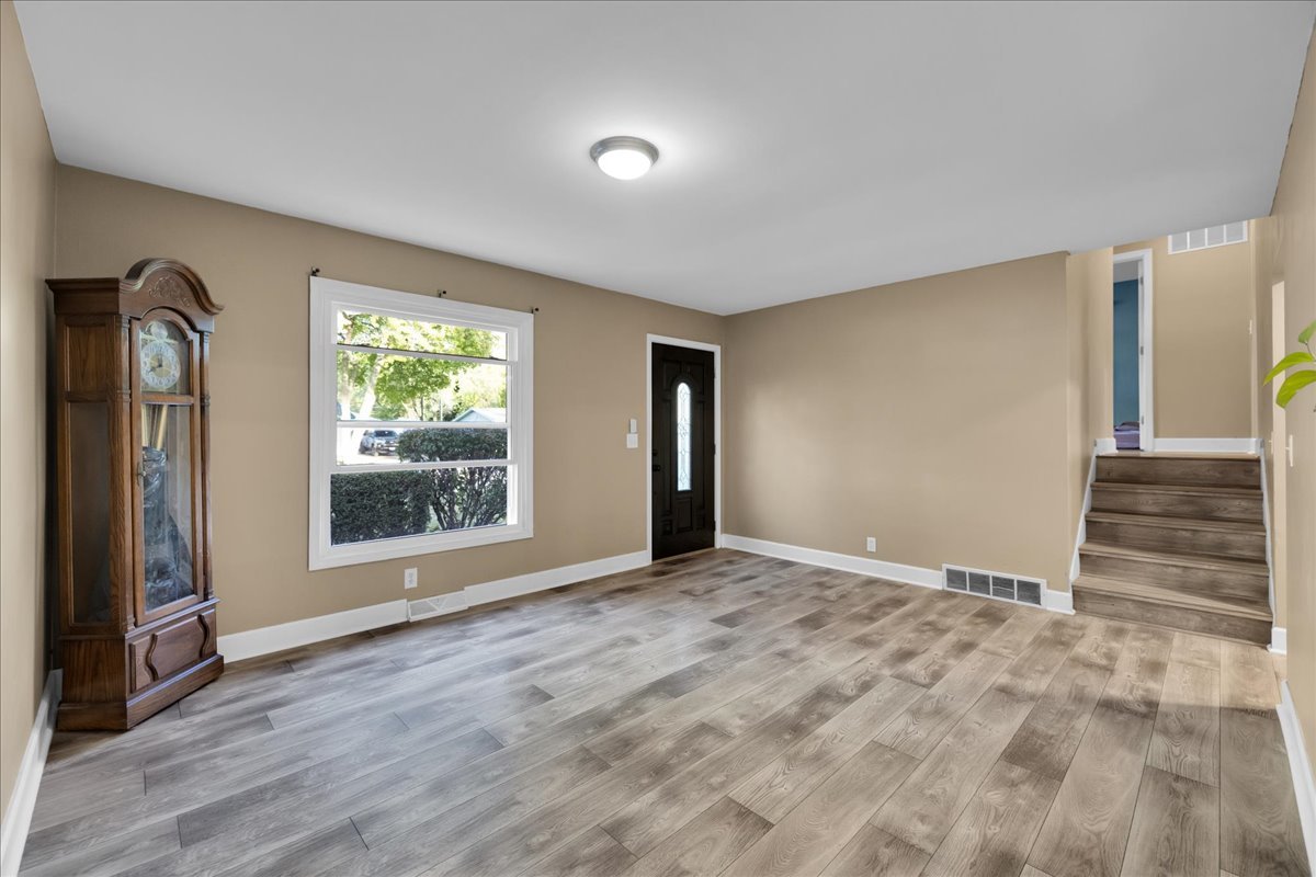 43 Hampton Road, Montgomery, IL 60538