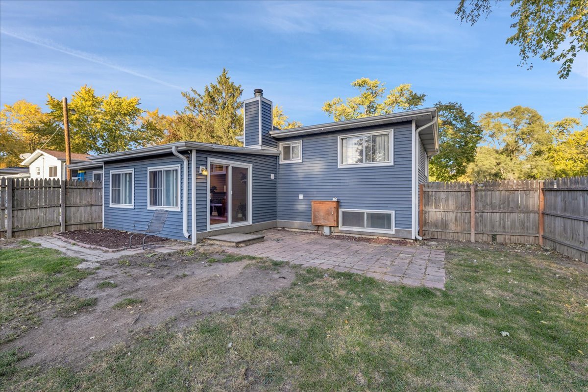 43 Hampton Road, Montgomery, IL 60538